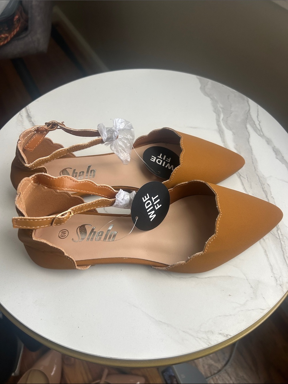 SHEIN Scalloped Pointed Toe Ankle Strap Flats in Tan